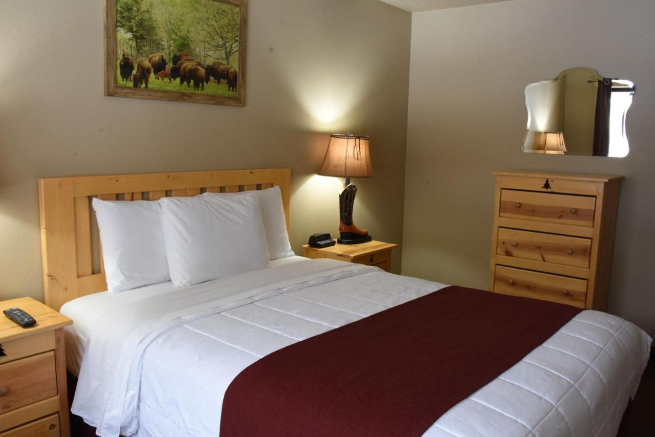 Woodside Dells Hotel & Suites Wisconsin Dells Bagian luar foto