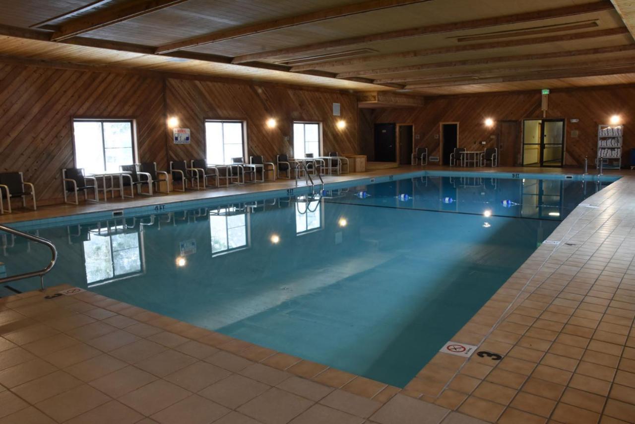 Woodside Dells Hotel & Suites Wisconsin Dells Bagian luar foto