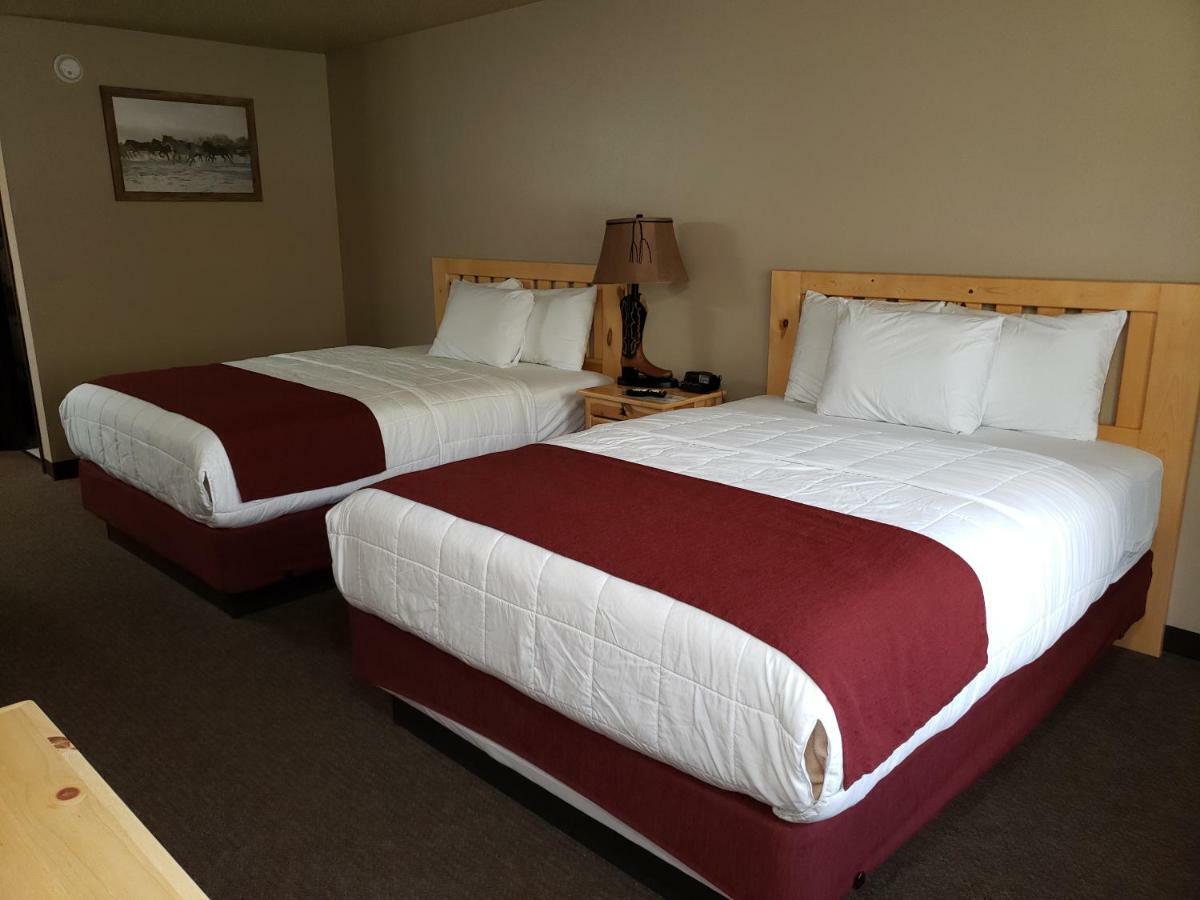 Woodside Dells Hotel & Suites Wisconsin Dells Bagian luar foto