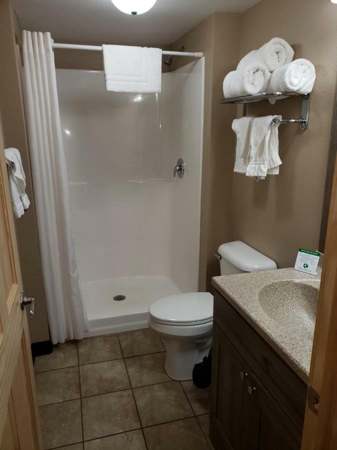 Woodside Dells Hotel & Suites Wisconsin Dells Bagian luar foto